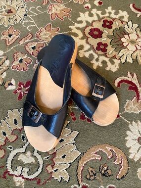Kalso Earth Shoe Black Leather Buckle Slide Mules with Wood Footbed